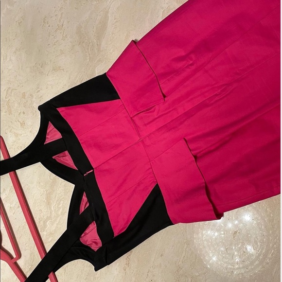 BEBE Sweetheart Dress. - Picture 4 of 7